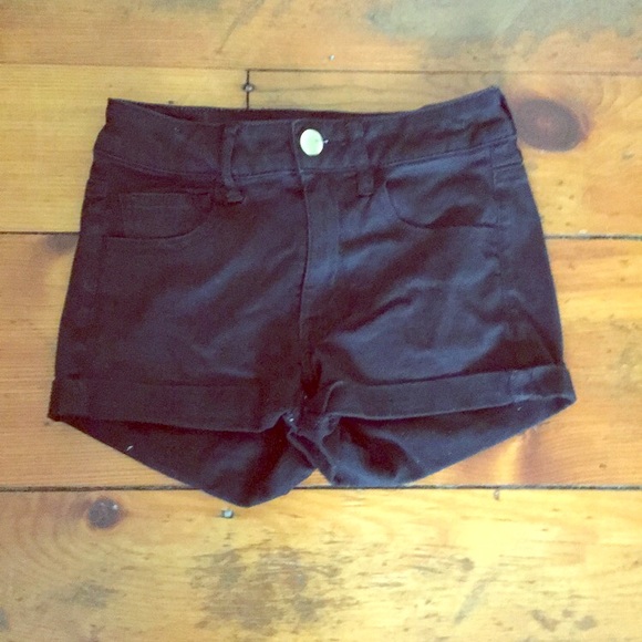 American Eagle Outfitters Pants - Black Short-Shorts American Eagle Outfitters Pants - Black Short-Shorts